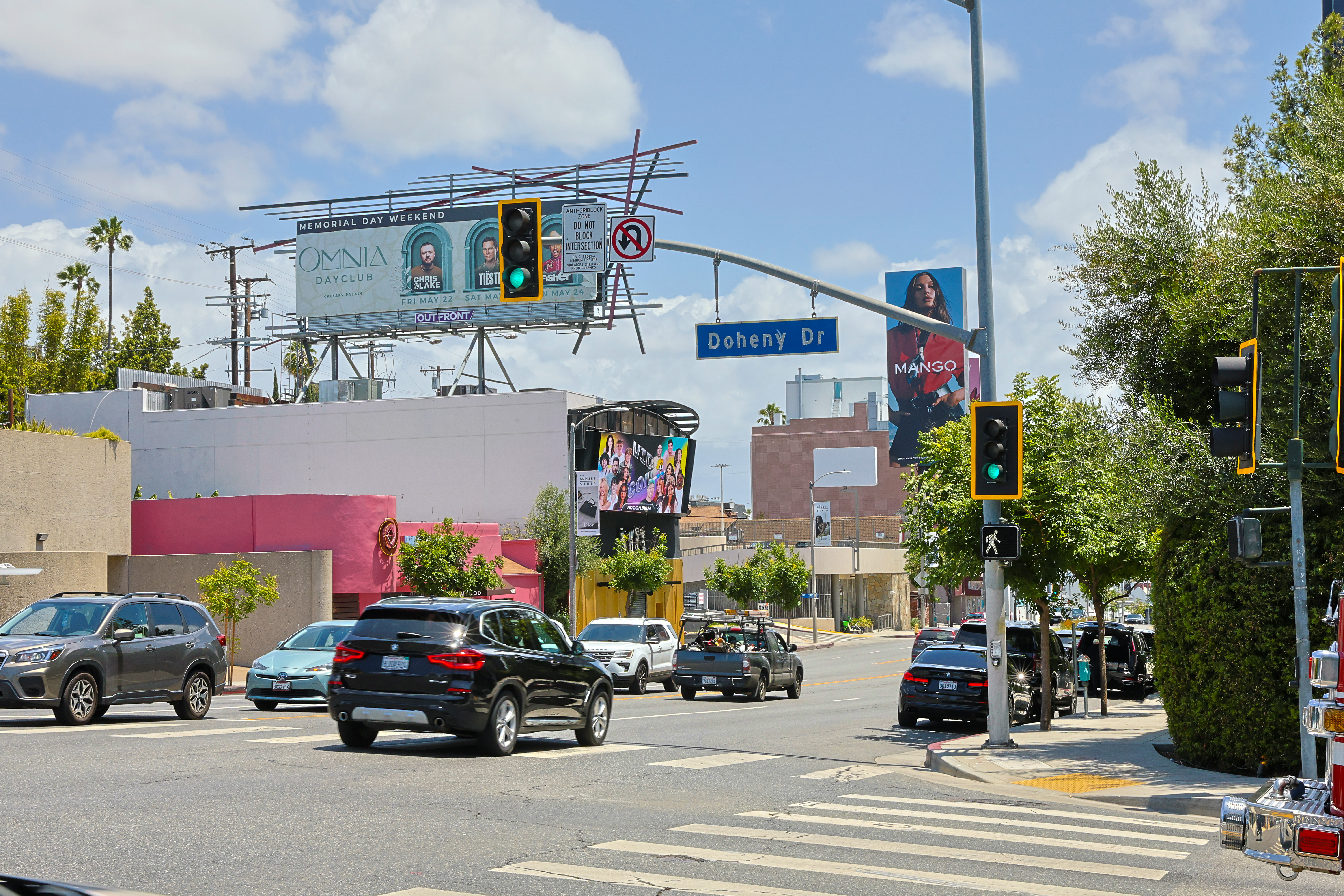 Sunset Strip – Sunset Blvd E O N Doheny Dr - 12